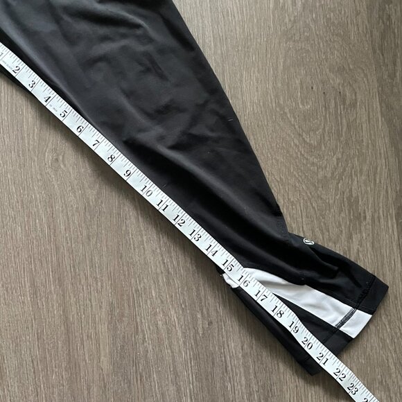Lululemon Black Cropped Leggings w White Piping Details (& Zipped Back Pocket) - Picture 6 of 13